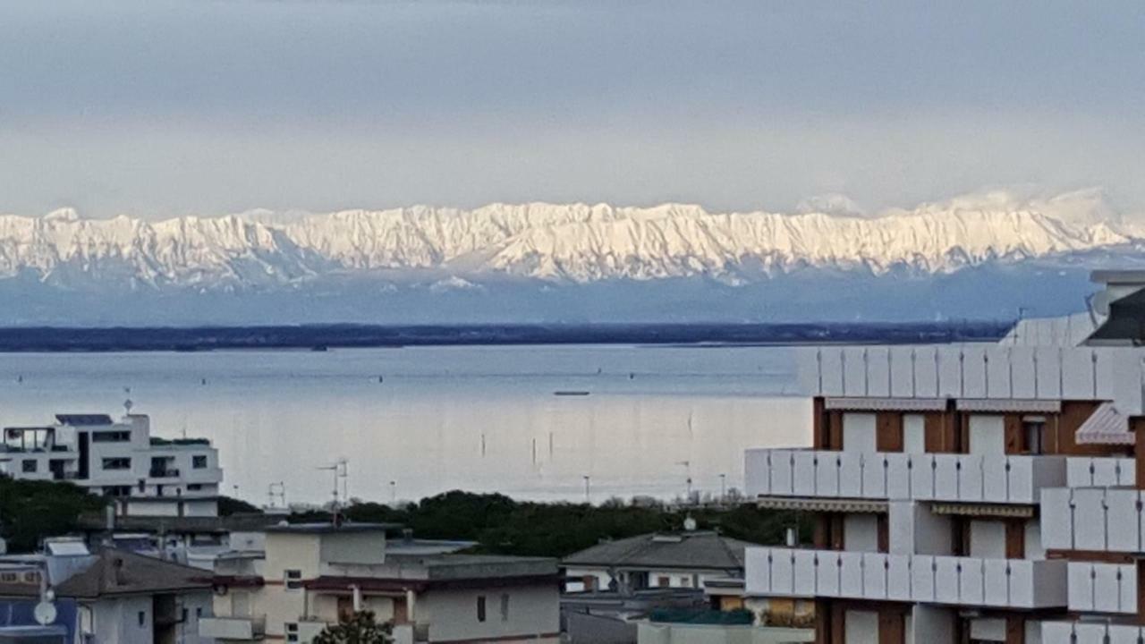 Rosato 2 Sea View Apartment Lignano Sabbiadoro Extérieur photo
